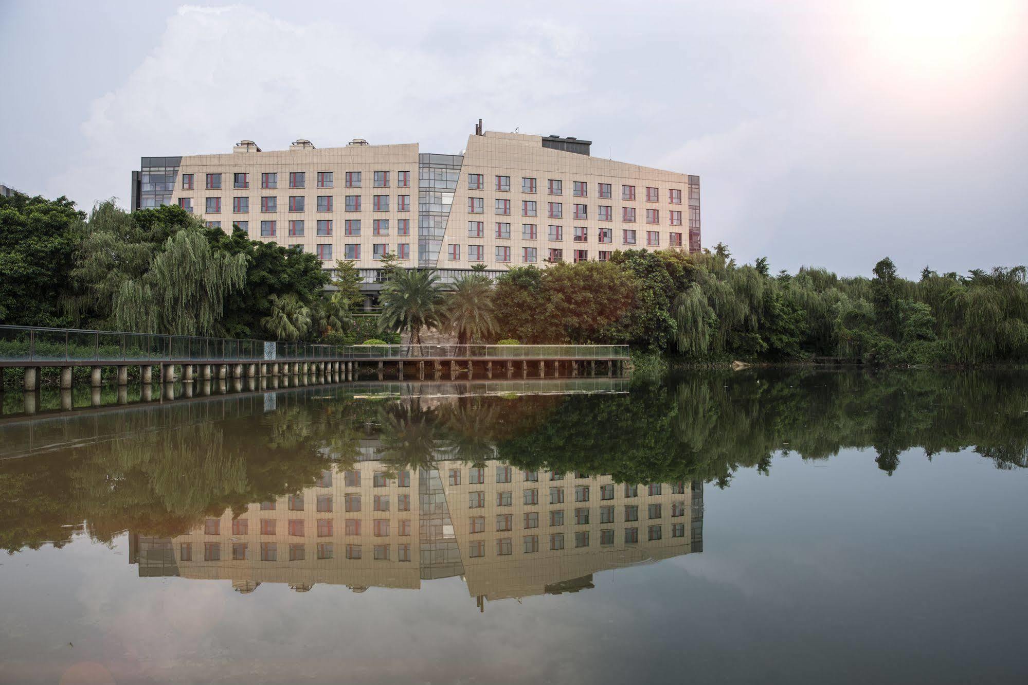 Aloft Dongguan Songshan Lake Esterno foto